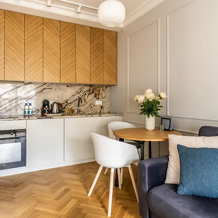 Apartment Mennica - Golden Warschau